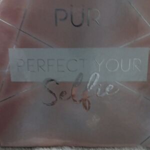 PUR Selfie Makeup Palette in Metallic Gray